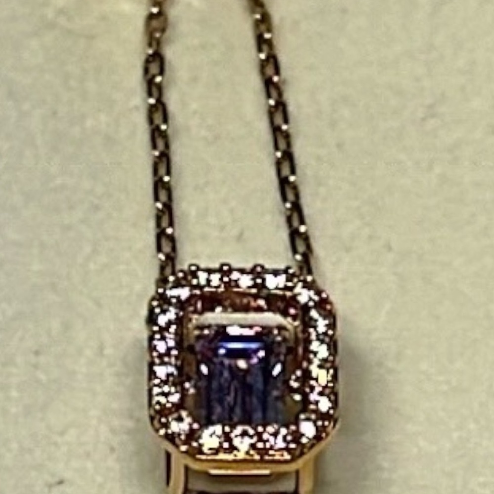 Swarovski Purple Crystal Pendant Necklace Gold Tone Elegant Dainty